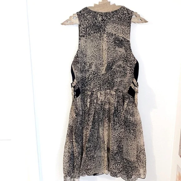 WHISTLES Silk Dress - Picture 2 of 6